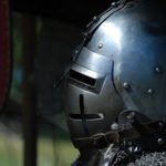 medieval-helmet-1052249_640
